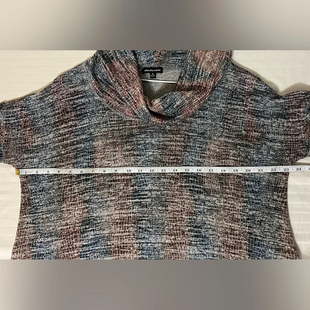 Cha Cha Vente Cowl Neck High Low Sweater Top Size Medium - Picture 8 of 12